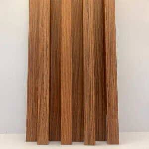 Lambrín decorativo de PVC imitación madera